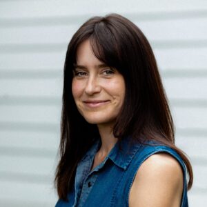 ElaineHeadshot2024-color-scaled-min