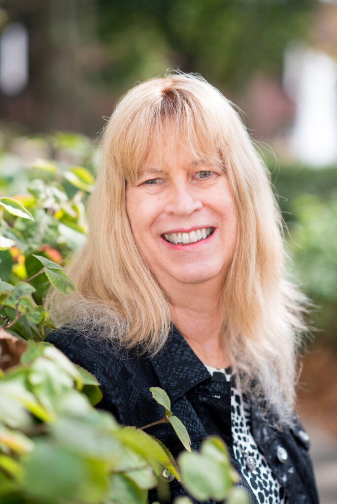 BMinney_009-1-scaled