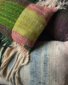 Hot-Stover-Fiber-hand-spun-weaving-scaled