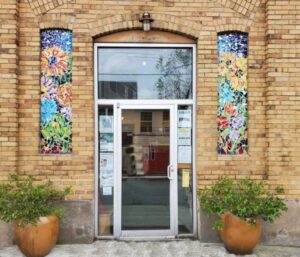 cropped-front-door-squat-2