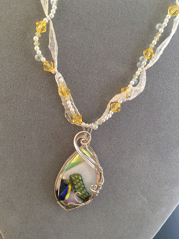 dichroic-glass-sterling-silver-and-crystal-beads-necklace